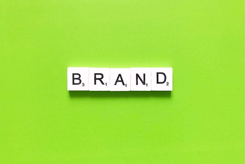 Marka Renkleri ve Tüketici Tepkileri Renk Psikolojisi ve Marka Etkileşimi