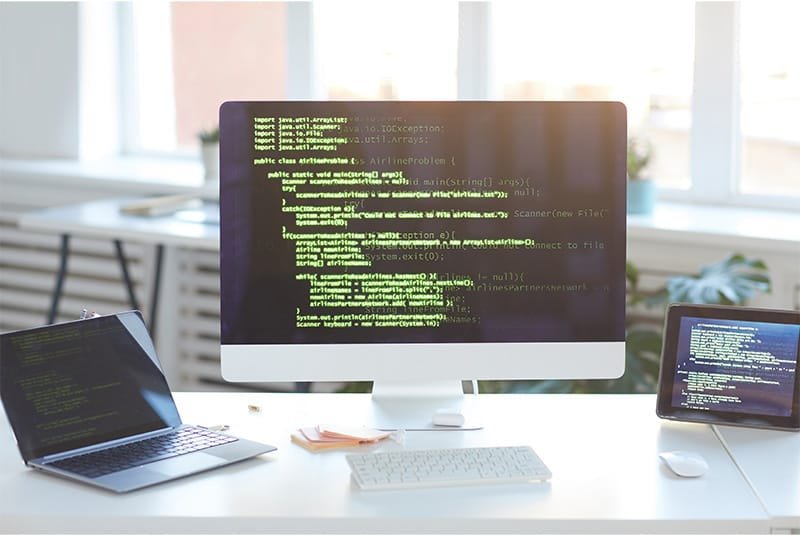 Yazılım Öğrenmeye Başlarken Hangi Dil? Programlama Dilinizi Seçme Rehberi